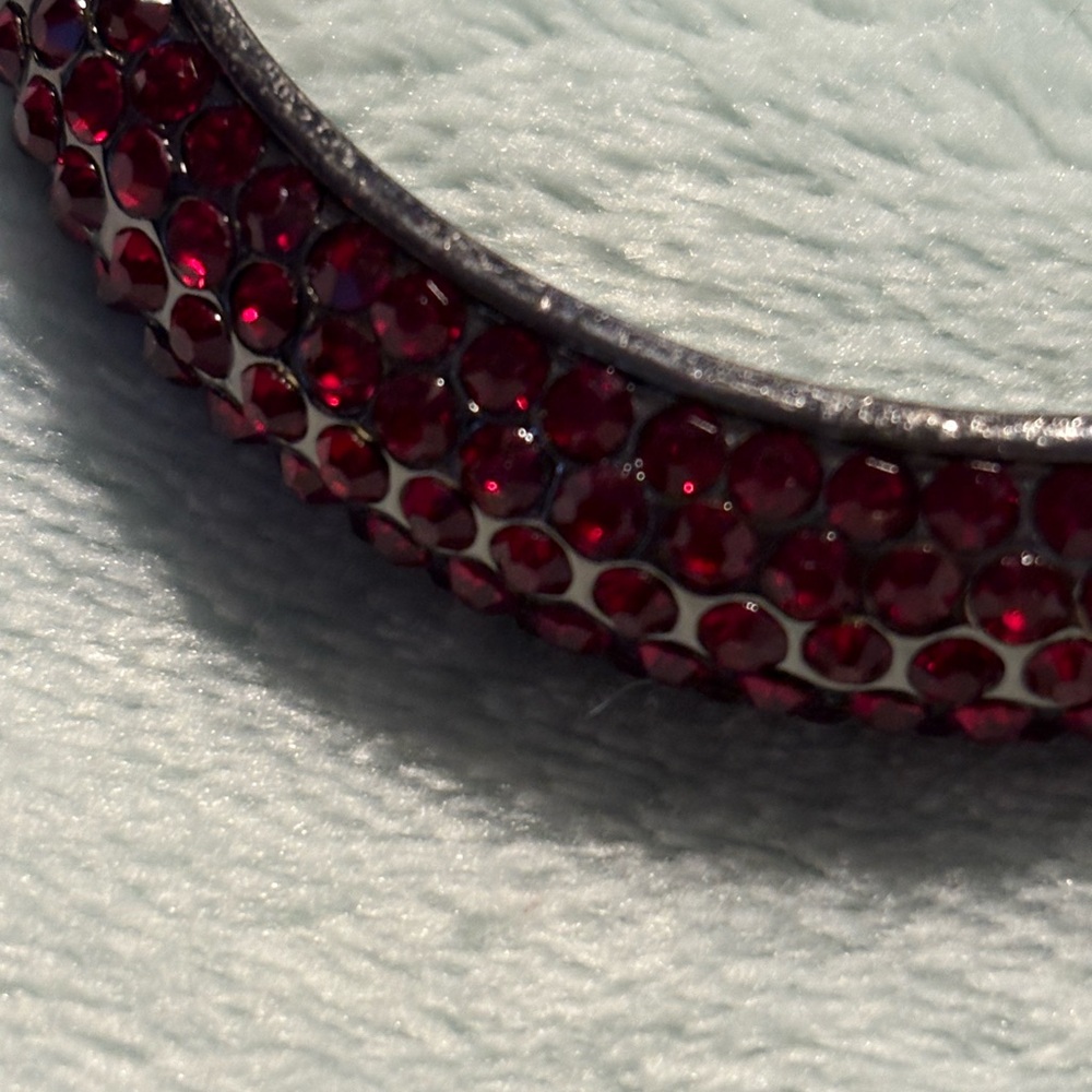 Elegant Red Rhinestone Bangle - Picture 3 of 5